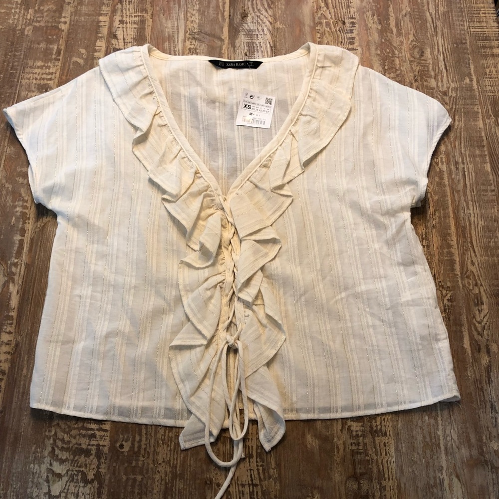 NWT Zara Cream Metallic Ruffle Lace Up Top - Picture 2 of 6